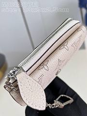 Louis Vuitton LV Recto Verso Mahina White 13 x 9.5 x 2.5 cm - 5