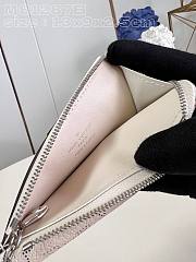 Louis Vuitton LV Recto Verso Mahina White 13 x 9.5 x 2.5 cm - 4