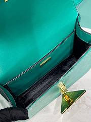 Prada Emblème Saffiano Shoulder Bag Green 22x15x6cm - 2
