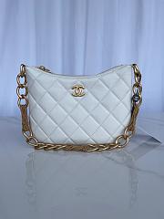 Chanel Hobo White Bag 23x17x6cm - 1