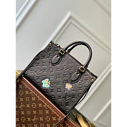 Louis Vuitton LV x YK OnTheGo PM Black 25 x 19 x 11.5 cm - 2