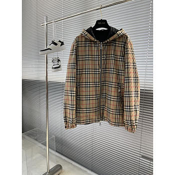 Burberry Check Reversible Hooded Jacket Archive Beige