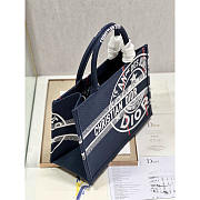 Dior Medium Book Tote Blue Union Embroidery 36x28cm - 4