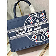 Dior Medium Book Tote Blue Union Embroidery 36x28cm - 2