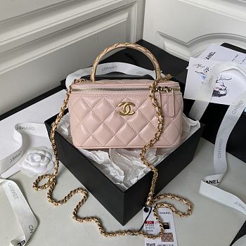 Chanel Clutch With Strap Pink Lambskin Gold 9.5x17x8cm