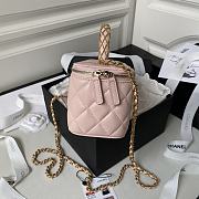 Chanel Clutch With Strap Pink Lambskin Gold 9.5x17x8cm - 4