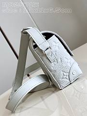 Louis Vuitton LV Steamer Wearable Wallet Grey 18 x 11 x 6.5 cm - 4