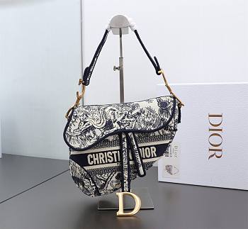 Dior Saddle Bag Blue Toile de Jouy Embroidery 25.5 x 20 x 6.5 cm