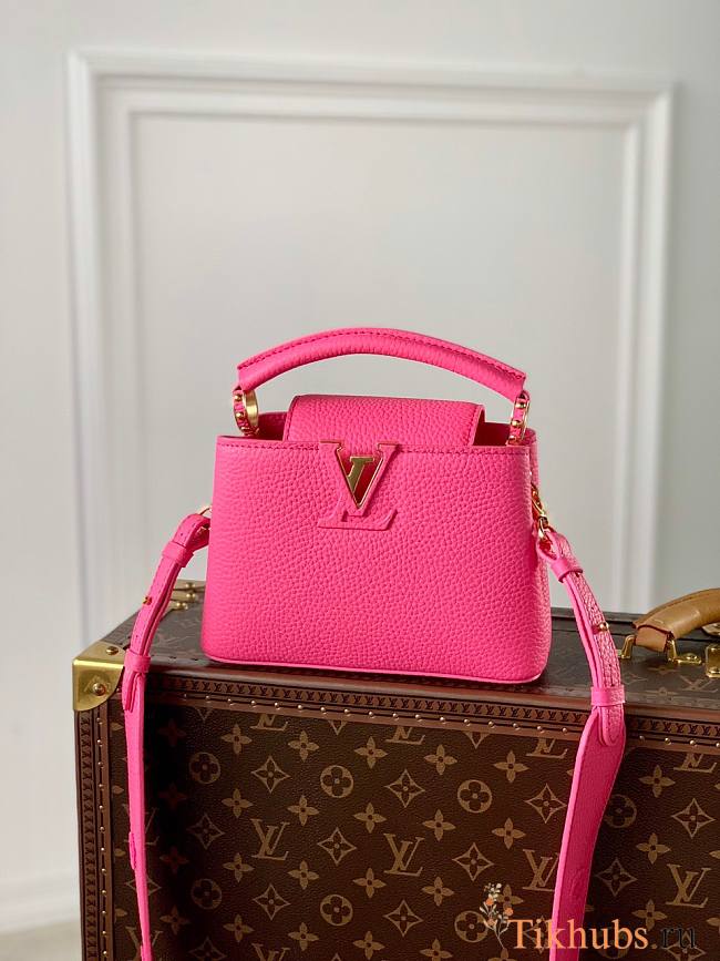 Louis Vuitton LV Mini Capucines Neon Pink M20848 21x14x8cm - 1