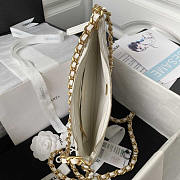 Chanel Shiny Crumpled Lambskin & Gold-Tone Metal White 18x29x2cm - 3