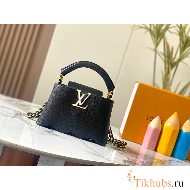 Louis Vuitton LV Capucines Mini Black 22 x 14 x 7.5 cm - 1