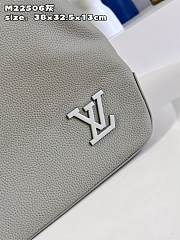 Louis Vuitton LV Fastline Tote Sage 38 x 32.5 x 13 cm - 2