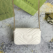 Gucci GG Marmont Matelasse Super Mini Bag White 16.5x10x5cm - 2