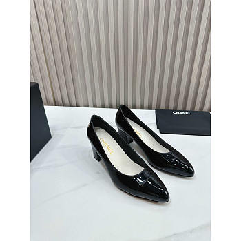 Chanel Pumps Patent Calfskin Black 5cm