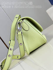 Louis Vuitton LV Buci Epi Green 24.5 x 15.5 x 9 cm - 6