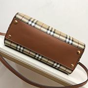 Burberry Check Medium Bowling Bag Archive Beige 30 x 15 x 21cm - 4