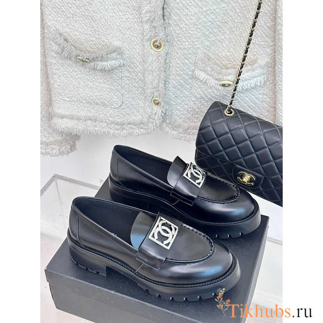 Chanel Moccasins Calfskin & Metal Black - 1