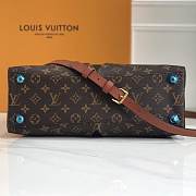 Louis Vuitton LV Monogram V tote MM Black 36x27x16cm - 5