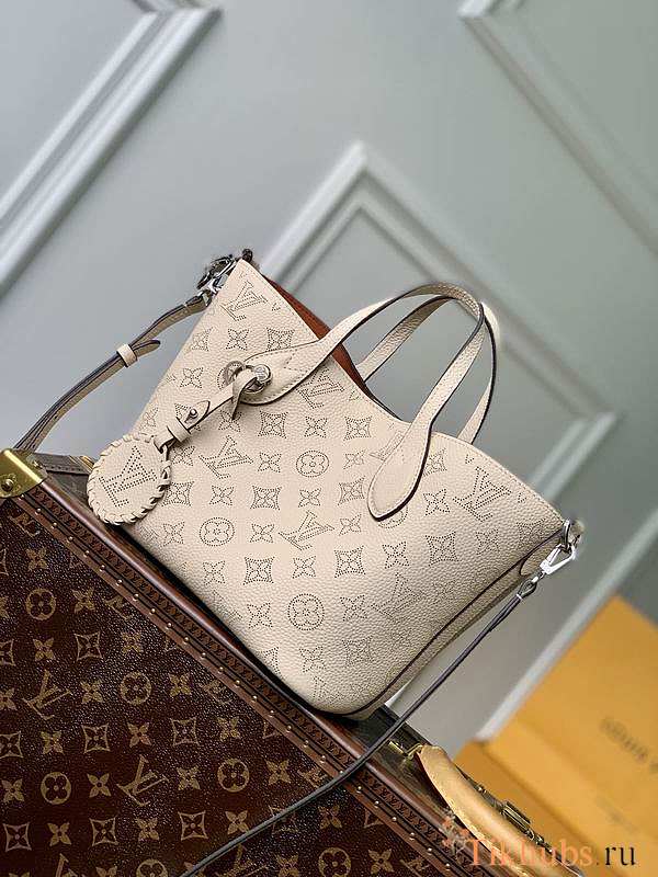 Louis Vuitton LV Blossom PM Bag Beige 20 x 20 x 12.5 cm - 1