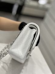 Chanel Medium Flap Bag White Caviar Silver 25cm - 4