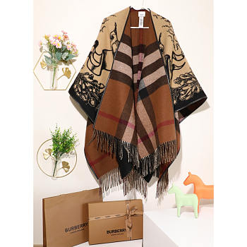 Burberry EKD Graphic Jacquard Cape 160x160cm