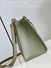 Louis Vuitton LV OnTheGo PM Khaki Green 25x19x11.5cm - 4