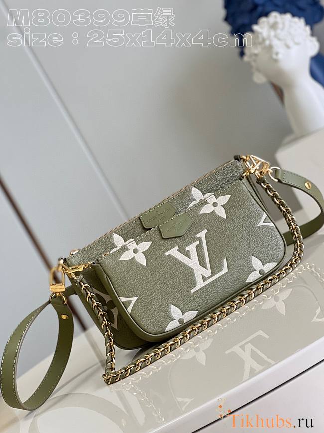 Louis Vuitton LV Multi Pochette Accessoires Green 25 x 14.5 x 4.5 cm - 1