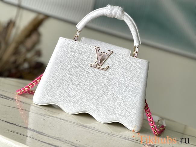 Louis Vuitton LV Capucines BB White 27x18x9cm - 1
