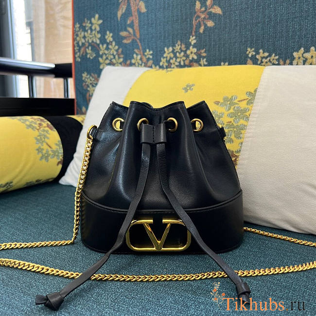 Valentino Mini Bucket Bag Vlogo Sigbature Chain Black 20x18x7cm - 1