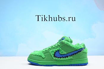 Nike SB Dunk Low Grateful Dead Bears Green