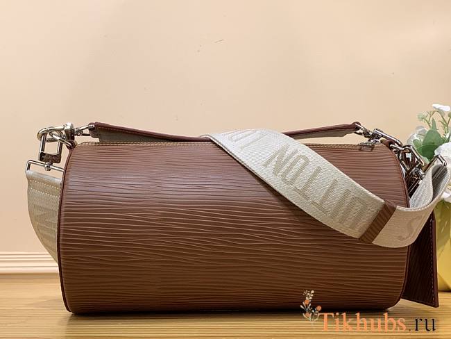 Louis Vuitton LV Soft Polochon MM Cognac 33 x 17 x 17 cm - 1