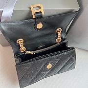 Balenciaga Crush Small Chain Bag Quilted In Black Gold 25x15x9.5cm - 2