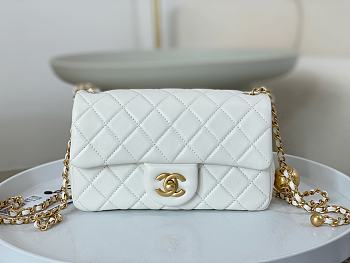 Chanel Flap Bag White Lambskin Bell 13x20x7cm