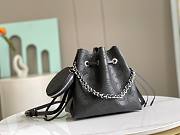 Louis Vuitton LV Bella Mahina Black 22x19x14cm - 1