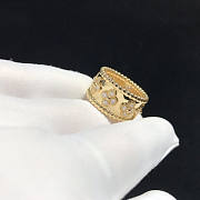 Van Cleef & Arpels Gold Perlée Clovers Ring - 3