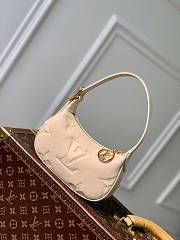 Louis Vuitton LV Mini Moon White 20.5x11x5cm - 1