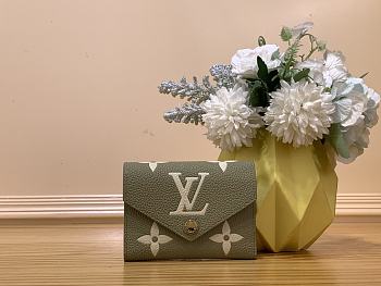 Louis Vuitton LV Victorine Green 12x9.5x1.5cm