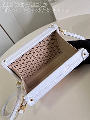 Louis Vuitton LV Petite Malle H27 White 20 x 12.5 x 6 cm - 5