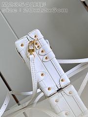 Louis Vuitton LV Petite Malle H27 White 20 x 12.5 x 6 cm - 4