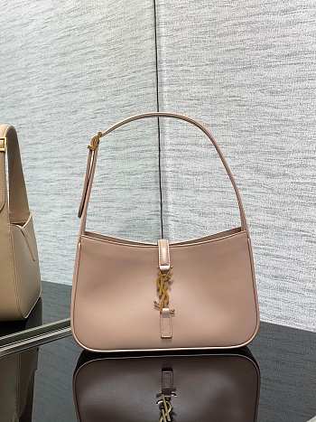 YSL LE 5 À 7 Smooth Leather Rosy Sand 23x16x6.5cm