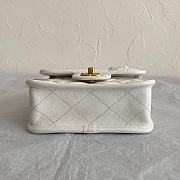 Chanel Mini Flap Bag Caviar White Gold 15x6x15cm - 4