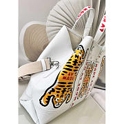 Louis Vuitton x Nigo Tote Journey White 60 x 37 x 15.5 cm - 4