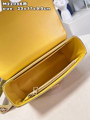 Louis Vuitton LV Twist MM Plume Yellow 23 x 17 x 9.5 cm - 6
