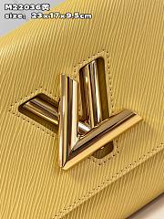 Louis Vuitton LV Twist MM Plume Yellow 23 x 17 x 9.5 cm - 2