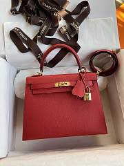 Hermes Gold Epsom Kelly 25 Gold Hardware Red 25x17x7cm - 1