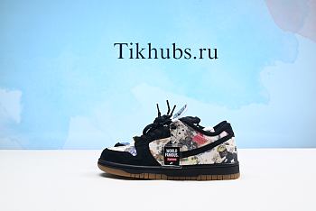  Nike SB Dunk Low ‘Supreme Rammellzee’ Sneakers