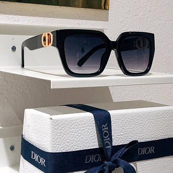 Dior 30Montaigne S8U Black Square Sunglasses