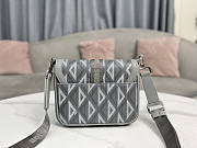 Dior Mini Hit The Road Bag Gray CD Diamond 19 x 11 x 4 cm - 2