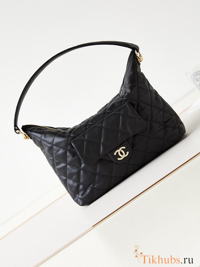 Chanel Lambskin Large Hobo Bag Black 29.5x37x13cm - 1