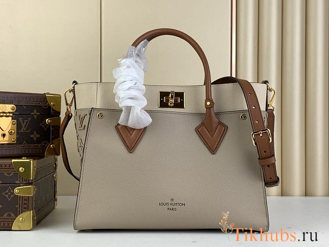 Louis Vuitton LV On My Side Apricot 30.5 x 24.5 x 14cm - 1